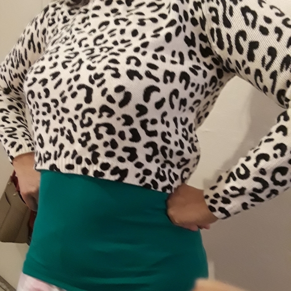 H&M LONG SLEEVES SWEATER - Picture 5 of 5